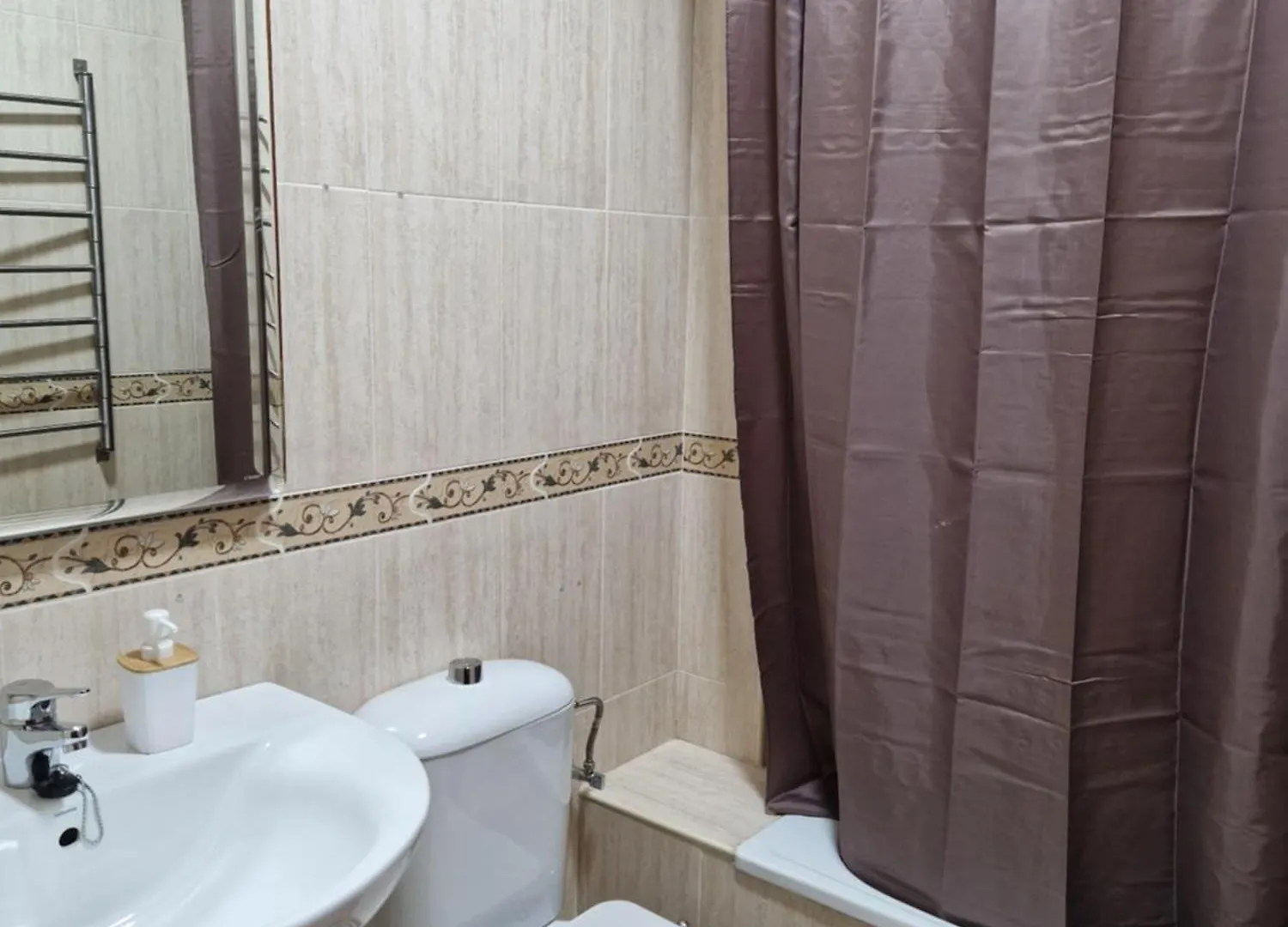 Apartament Alfer Cazorla 0*,